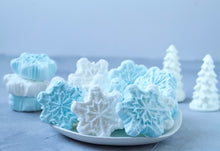 Snowflake Sparkle Christmas Marshmallows - 12 Pieces